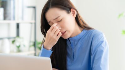 眼精疲労で目が重い…つらい毎日にさようなら